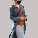 zoe-kravitz-kimi-2022-coat